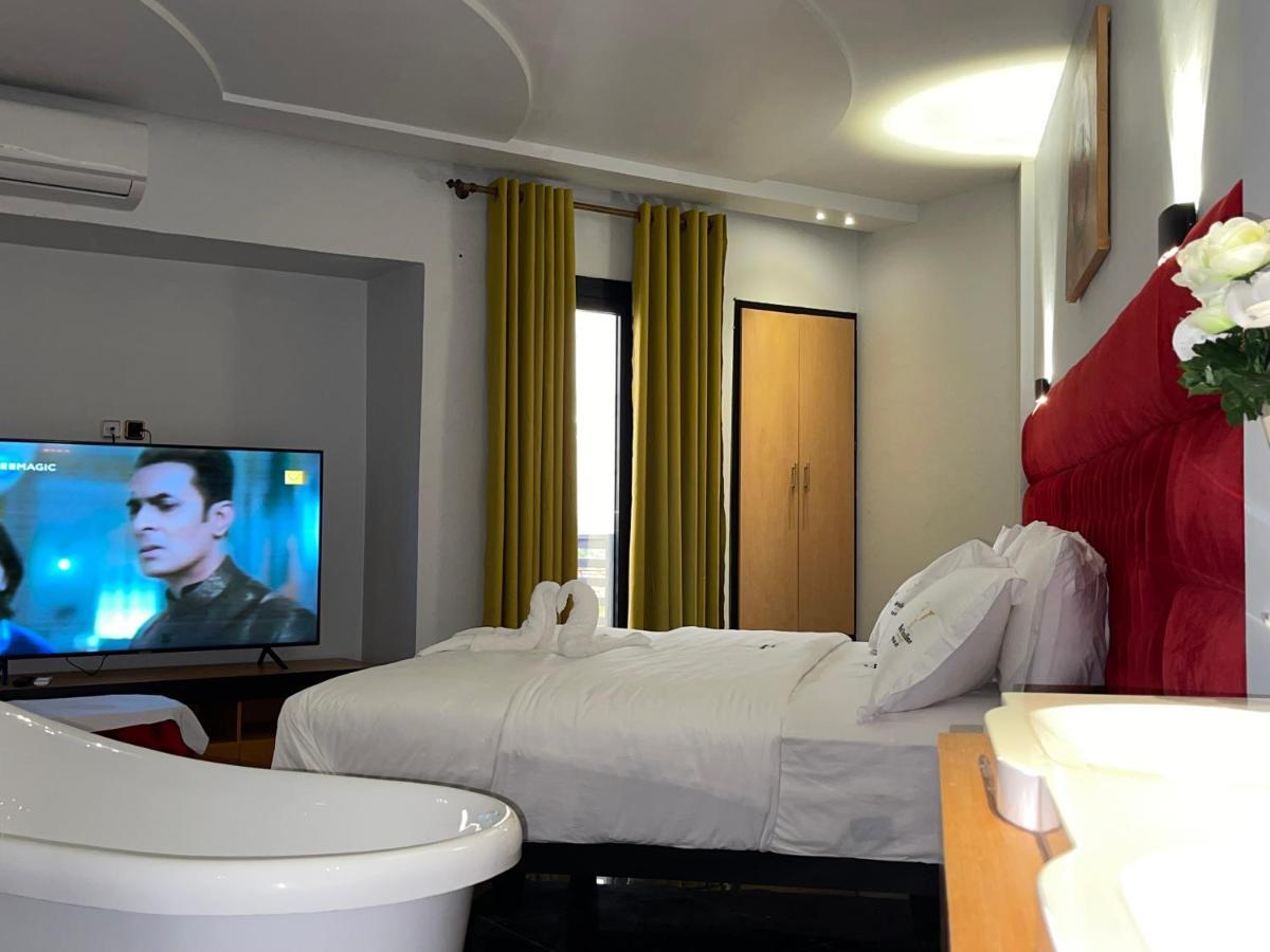 Hotel Vendome Douala Eksteriør bilde