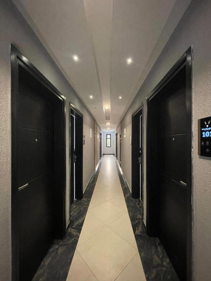 Hotel Vendome Douala Eksteriør bilde