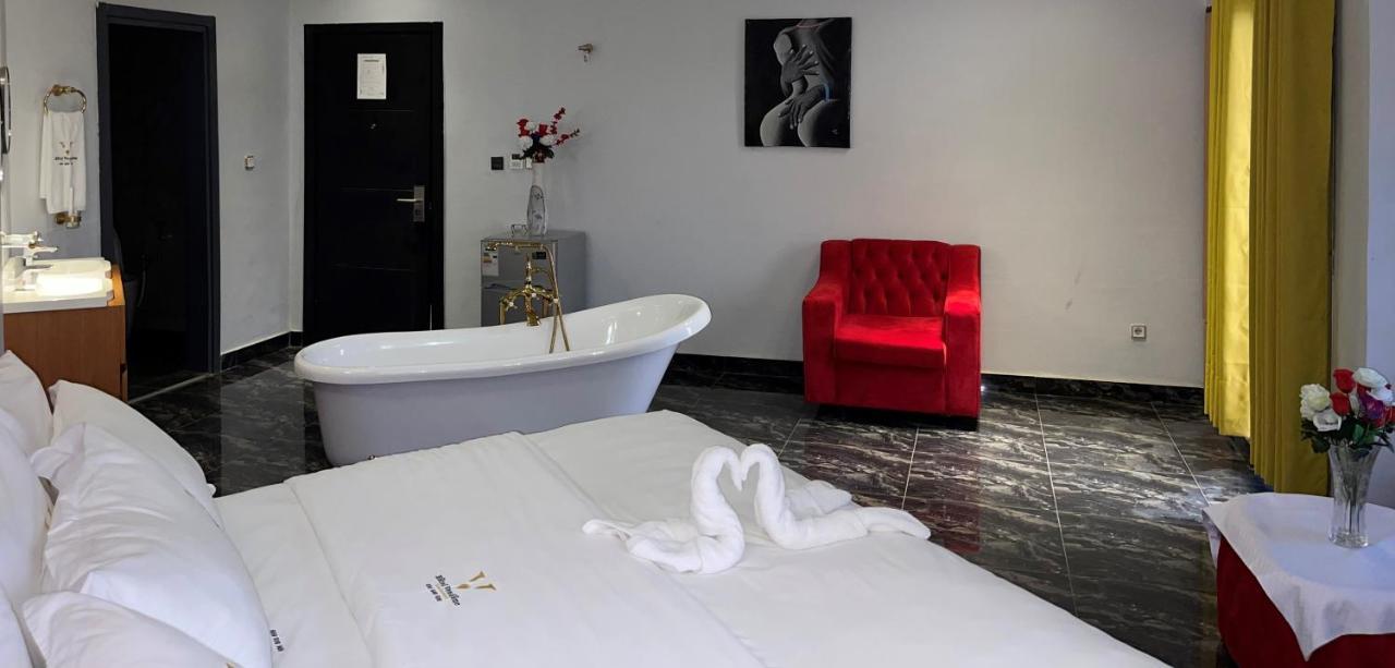 Hotel Vendome Douala Eksteriør bilde