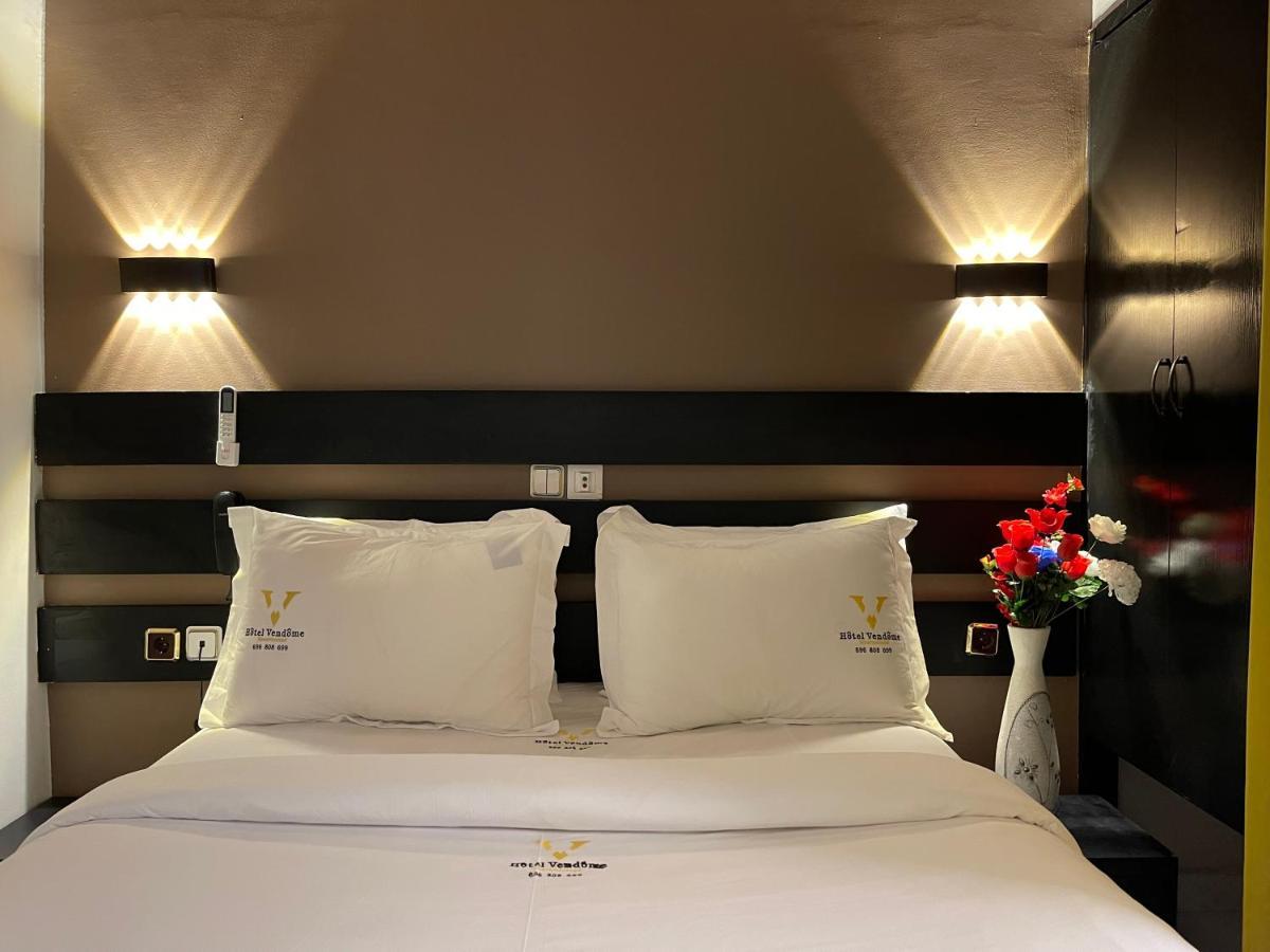 Hotel Vendome Douala Eksteriør bilde