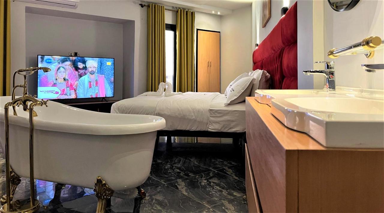 Hotel Vendome Douala Eksteriør bilde