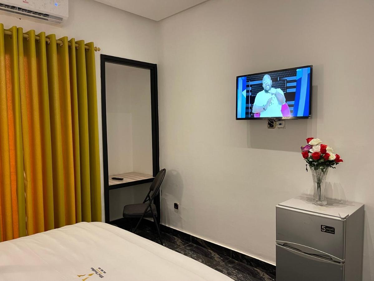 Hotel Vendome Douala Eksteriør bilde