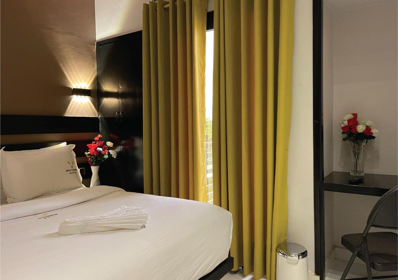 Hotel Vendome Douala Eksteriør bilde